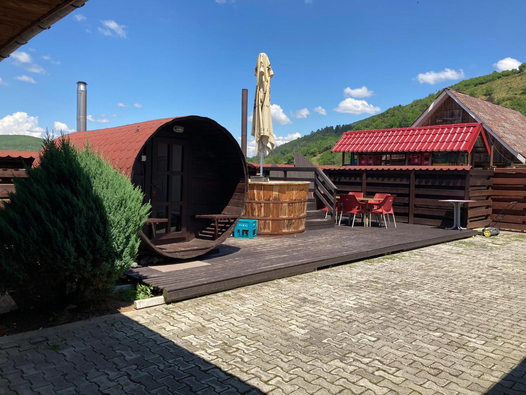 Pensiunea Domnika Dej Exteriör bild